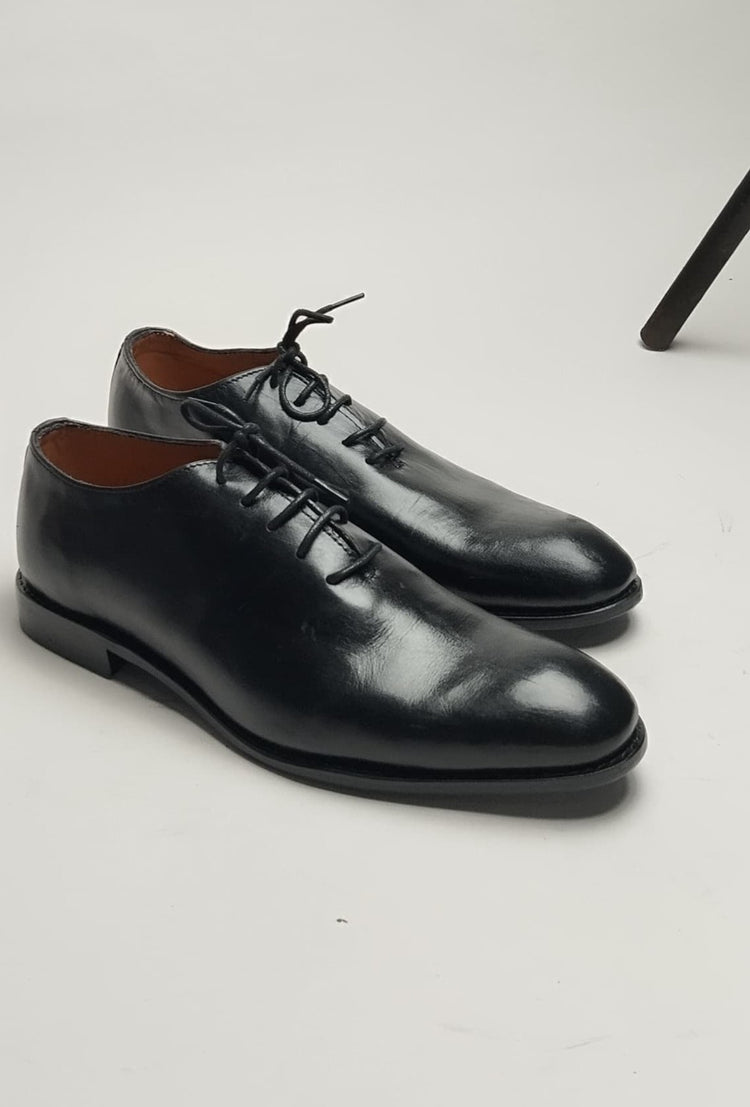 Whole Cut Oxford shoe(Elongated Tip)