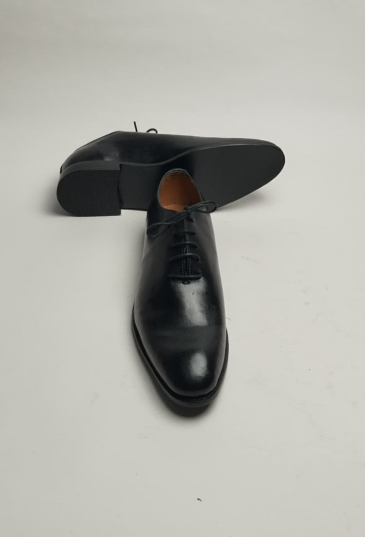 Whole Cut Oxford shoe(Elongated Tip)