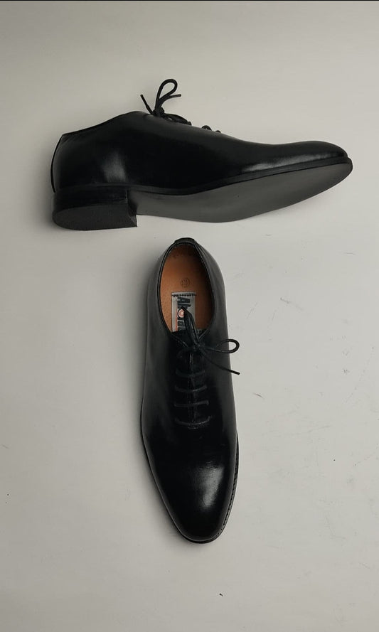 Whole Cut Oxford shoe